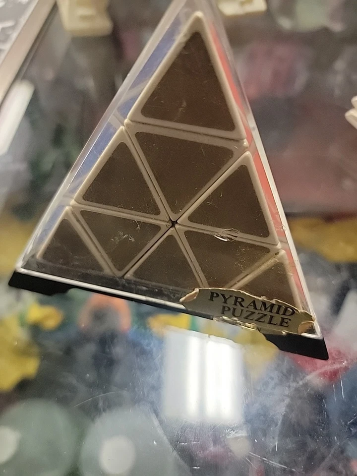 Vintage Pyraminx by TOMY 1981 Pyramid Rubik Cube Puzzle W/ Case and Instructions - Image 3 of 4