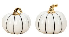 Deko K&uuml;rbis in Wei&szlig;/Gold aus Keramik, Helloween, in zwei Gr&ouml;&szlig;en 10,5 oder 11 cm