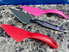 Tupperware Cut N Serve Pie Slicer Cake Cutter Knife Serrated 12" New