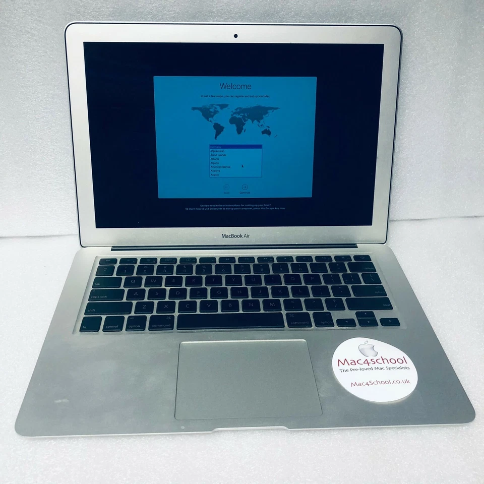 Apple MacBook Air 13.3" CoreDuo (2010) 4GB RAM / 256GB SSD (Silver), photo 1 of 5