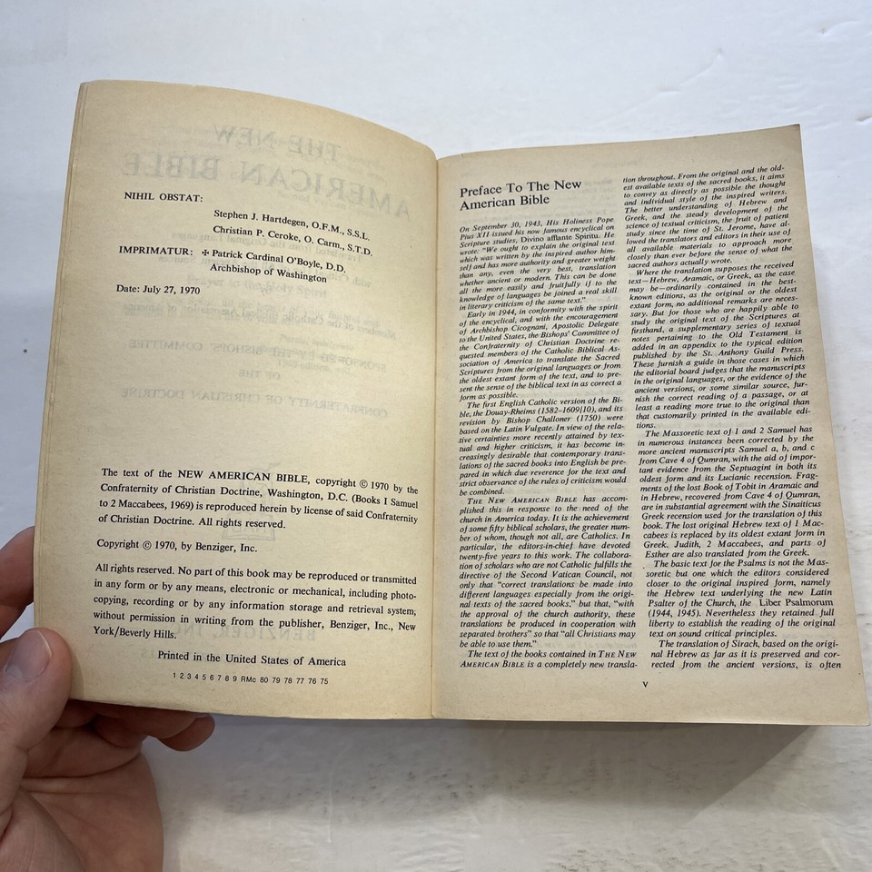 New American Bible VTG 1970 NAB Catholic Church Holy Prayer Book Mass