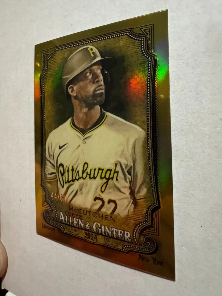2024 Topps Allen & Ginter cromo Andrew McCutchen #203 refractor de oro 44/50 Foto 3 de 4
