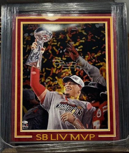 Patrick Mahomes Signed Kansas City Chiefs Super Bowl 54 16x20 Photo Fanatics