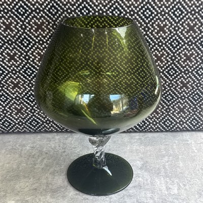 Mid Century grüner extra großer Brandy Schnapsschieber, Glas