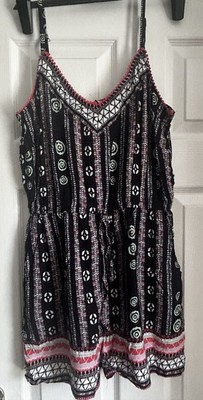 Playsuit Damen schwarz gemustert, sehr gut, Größe 10, sommerfertig