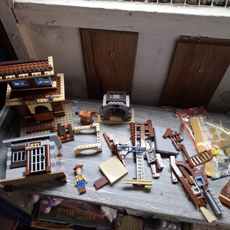 LEGO Toy Story Woody's Roundup Set Incomplete Woody Bullseye