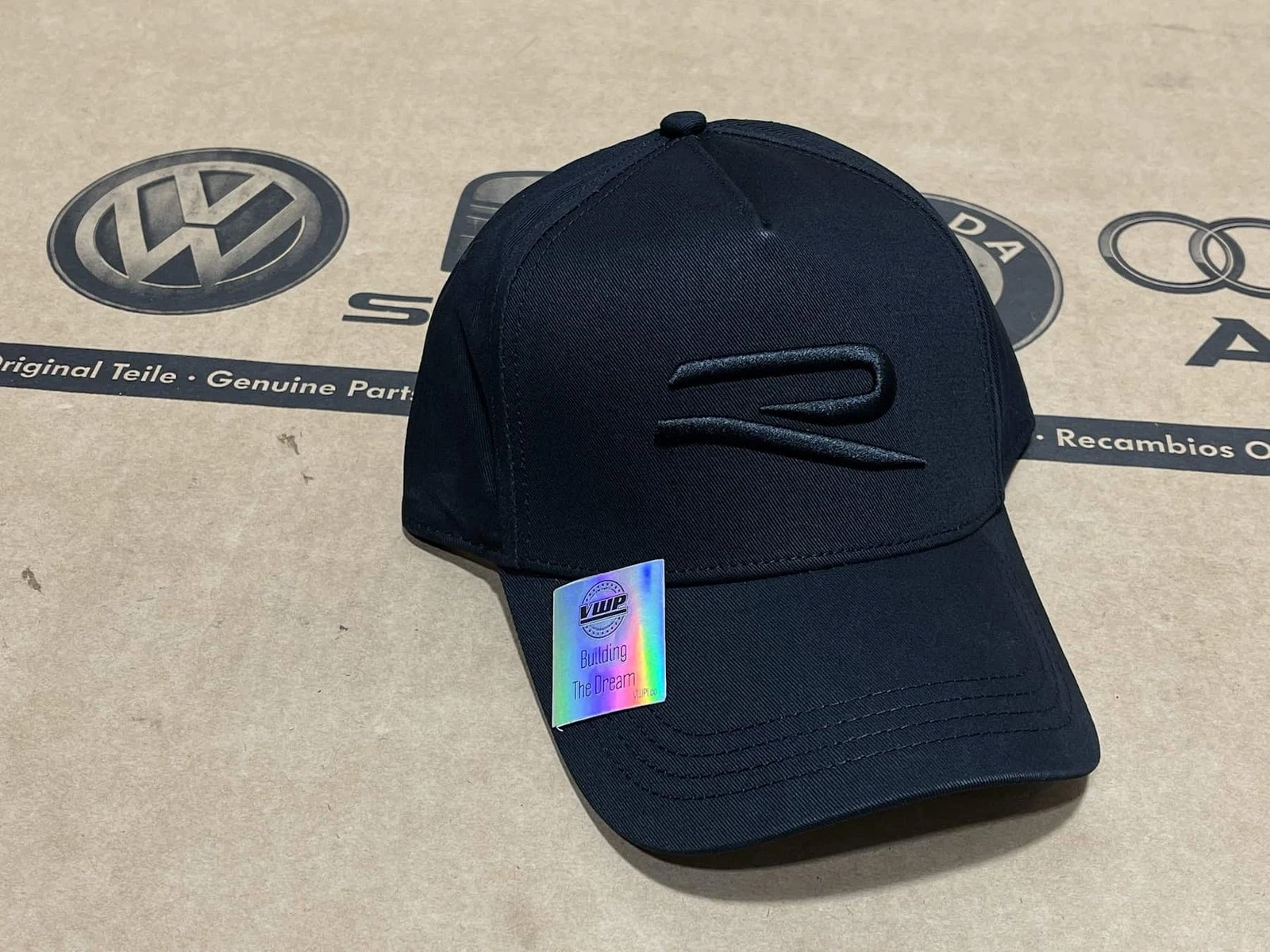 Volkswagen R Baseball Cap Hat Black Embroidered Logo Genuine OEM Accessory Gift
Opens in a new windo