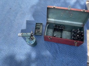 Cherry Pneumatic/ Hydraulic Rivet Installation Tool G40E w/pulling heads