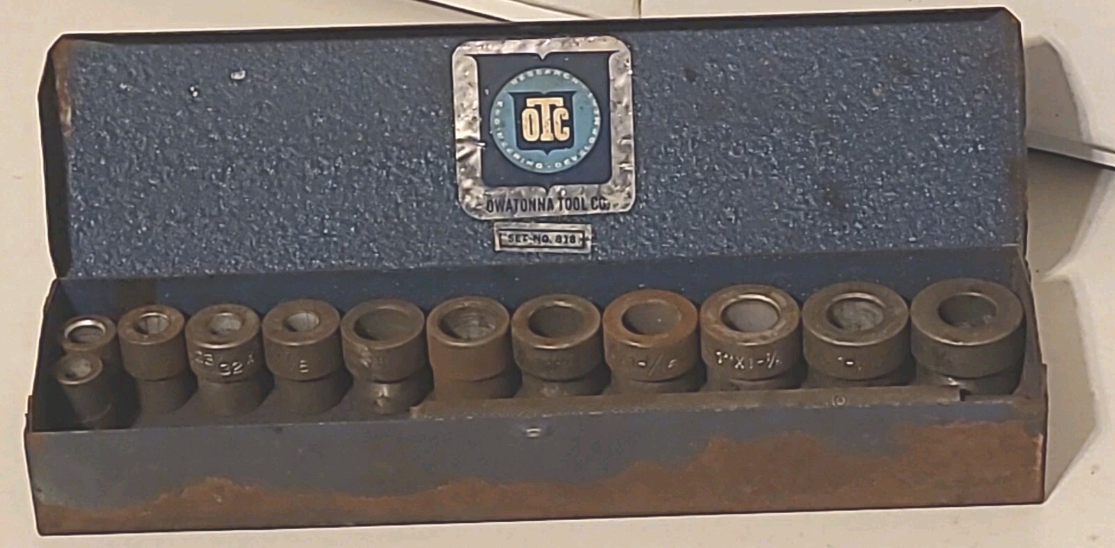 Vintage OTC 818 Bushing Driver Set Metal Tool Box Owatonna Tool Co USA MADE.