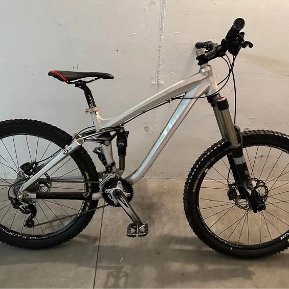 MTB Trek Remedy 9 Aluminio -S- Freni disco Shimano XT - Forcella Fox 34 - 26" - Immagine 3 di 3