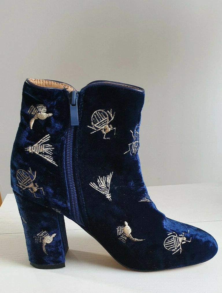 Azarey boots store uk