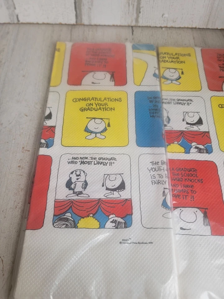 Juego de manteles de papel graduación Ziggy vintage Foto 2 de 4