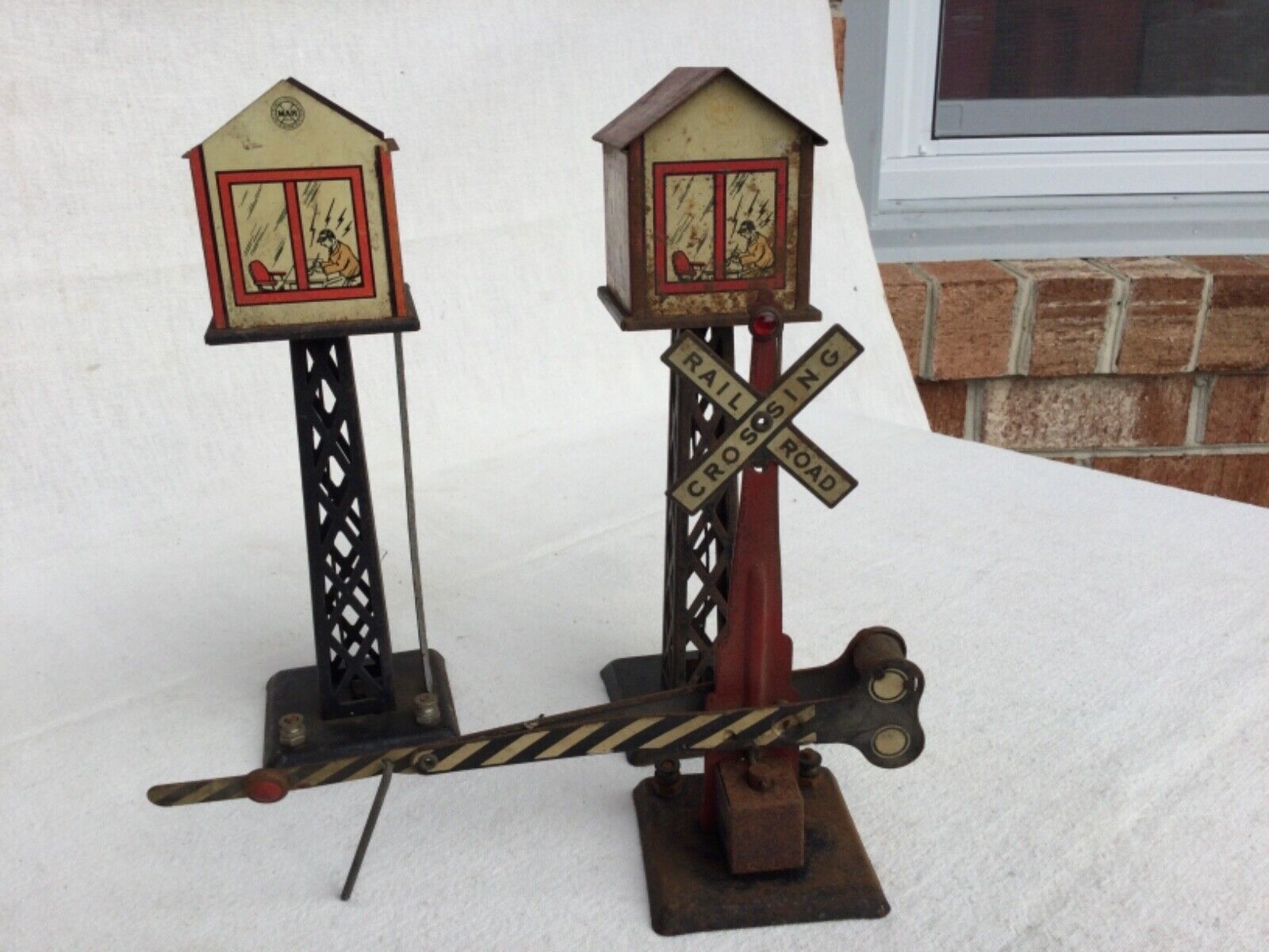Picture 1 of 4