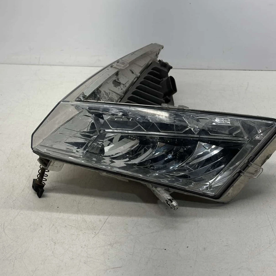 Conjunto de faros, LED - 2018 POLARIS PRO S 800 SWITCHBACK Foto 2 de 4