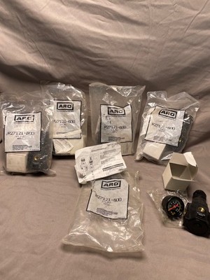 New Ingersoll Rand  R27121-100 Pneumatic Reg. 5-125 PSIG Set 13CFM 1/4npt  1 Pc.