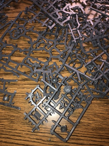 Warhammer 40k Ork Angüsse - Bild 4 von 7