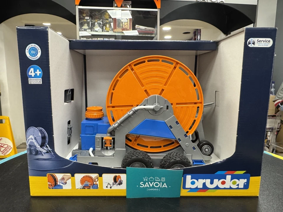 BRUDER 02034 - scala 1:16 - RIMORCHIO CON RUOTA DA IRRIGAZIONE - NUOVO - Immagine 2 di 4