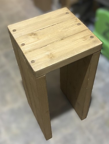 Rustic Side Table/ Living Room End Table Bedside Table Chunky Solid Wood - Picture 2 of 7