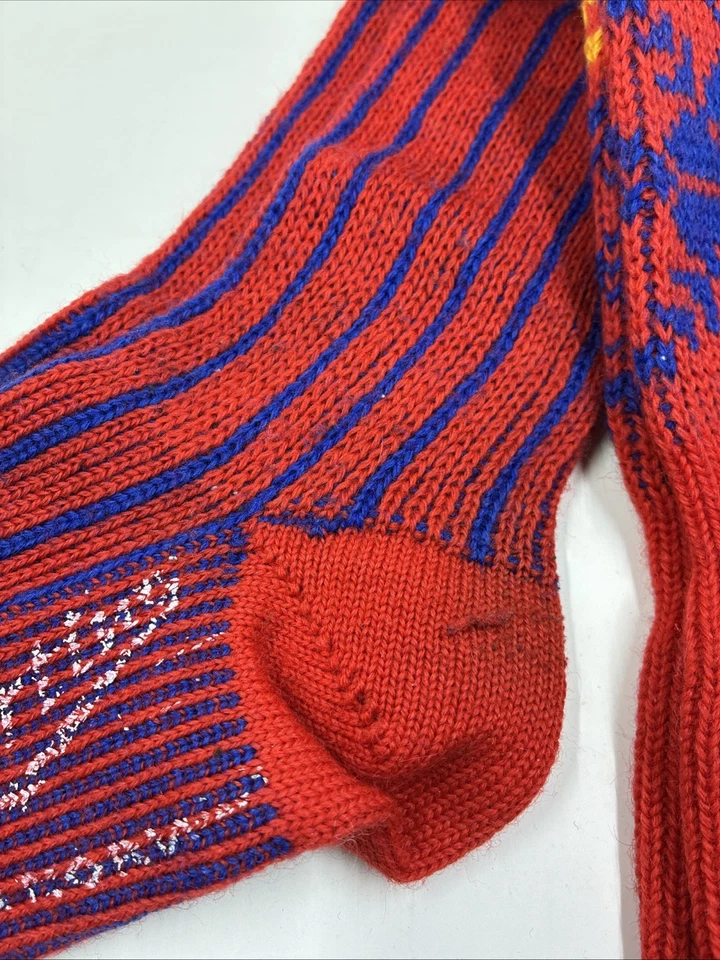 VTG Eskimo Nordic Red Ski Socks With Blue Stripes Snowflake Wool Blend Size L - Image 4 of 4