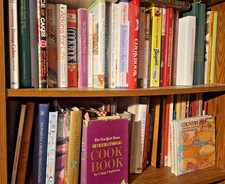 Lot of 100 Vintage Cookbook Hardcover Paperba...