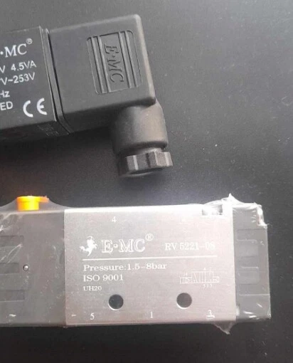 EMC RV 5221-08 Solenoid Valve 5/2-Way G1/4", 230V AC - Image 3 of 4