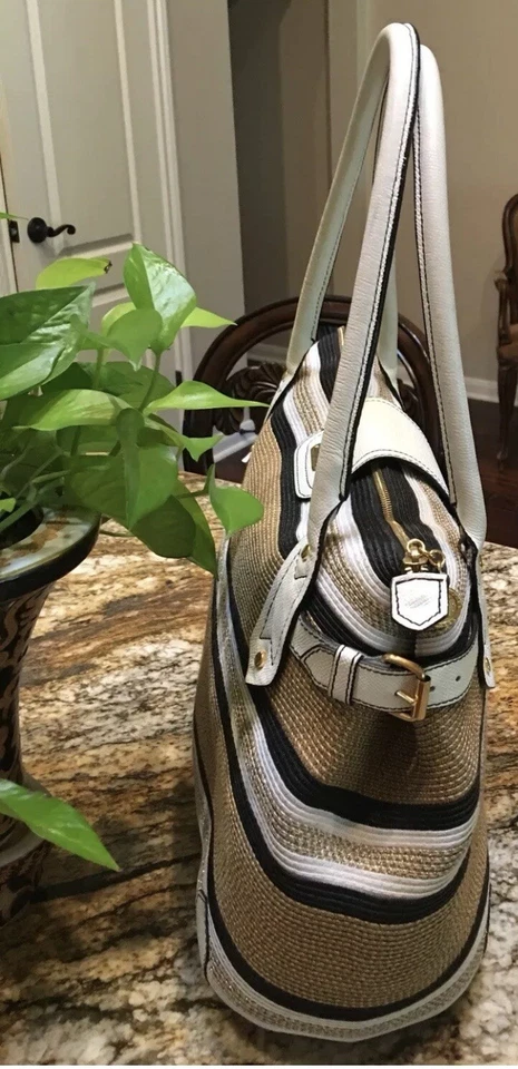 Bolso de mano Eric Javits de cuero con doble asa Foto 4 de 4