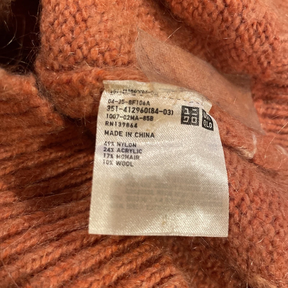 Suéter Uniqlo Navidad Feliz Navidad Cuello Redondo XS Lana Mohair Naranja Quemado Foto 4 de 4