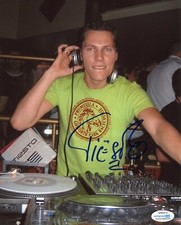 DJ Tiesto Autographed Signed 8x10 Photo ACOA