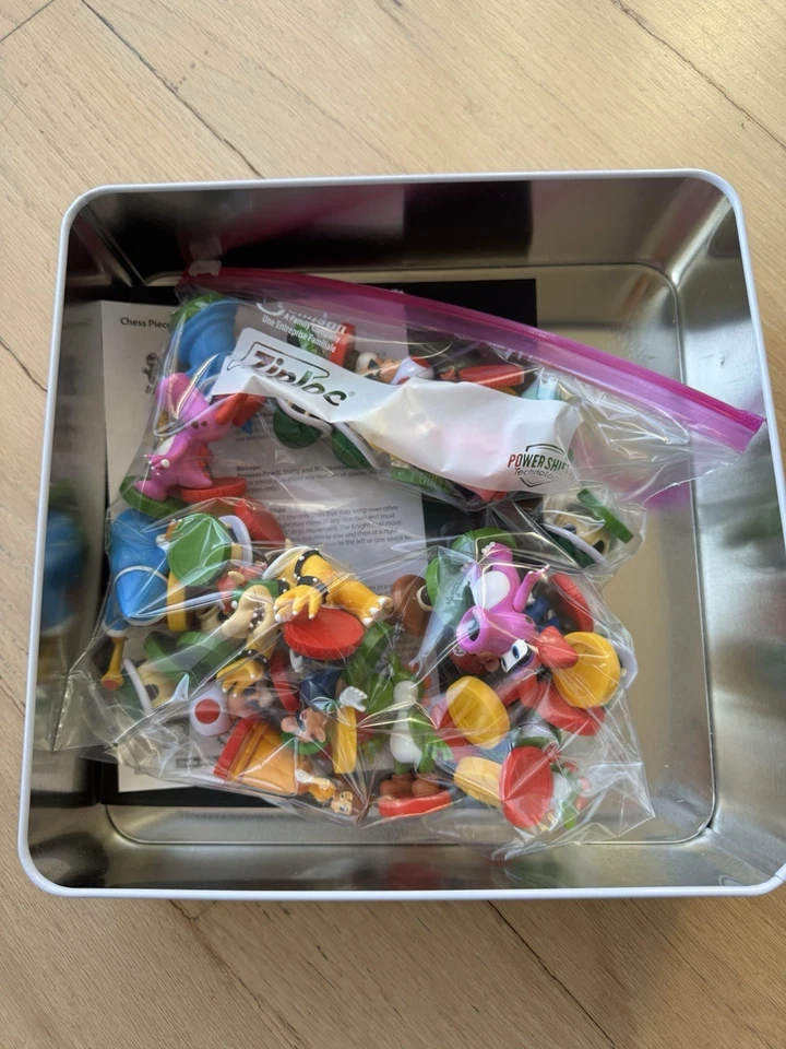 Super Mario Chess Set Collectors Edition Tin Box Nintendo 2009 COMPLETE - Image 2 of 4