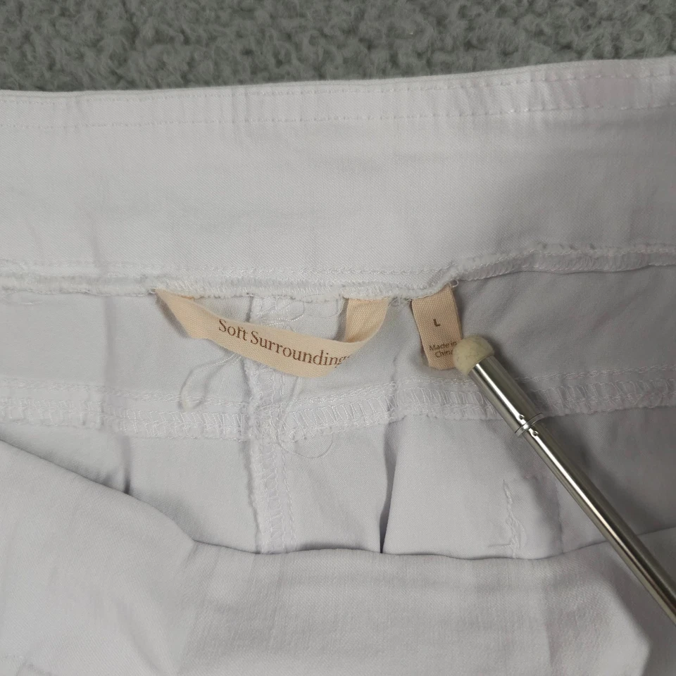 Soft Surroundings Shorts Womens Large White Denim Pull On Cuffed Tummy Panel 6" - Image 3 of 4