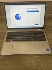 Dell Latitude 5520 15.6" FHD Laptop i5-1135G7 8GB RAM, 256GB NVMe SSD Win11Pro
