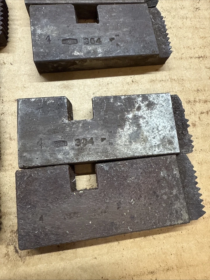 Oster 304  1-4 Die Set #1, 2, 3,4 ; 3 1/2-4 + #4 Of 3 1/2-4 + #4 Of 2 1/2-3 = 9 - Image 4 of 4