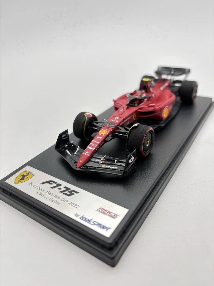 LookSmart Scuderia Ferrari F1-75 #55 2nd Place Bahrain GP 2022 Carlos Sainz 1:43 - Image 2 of 4