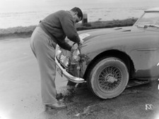 R Adams J Williamson Austin Healey 3000 Ronnie Adams makes headl- 1960 Photo