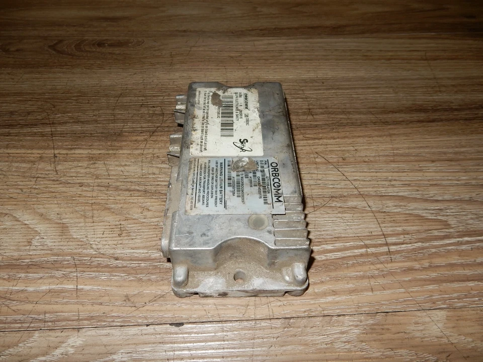 Orbcomm GPS Antenna TAN 300DSC DS300 Delphi Electronics Safety Module OEM - Image 3 of 4