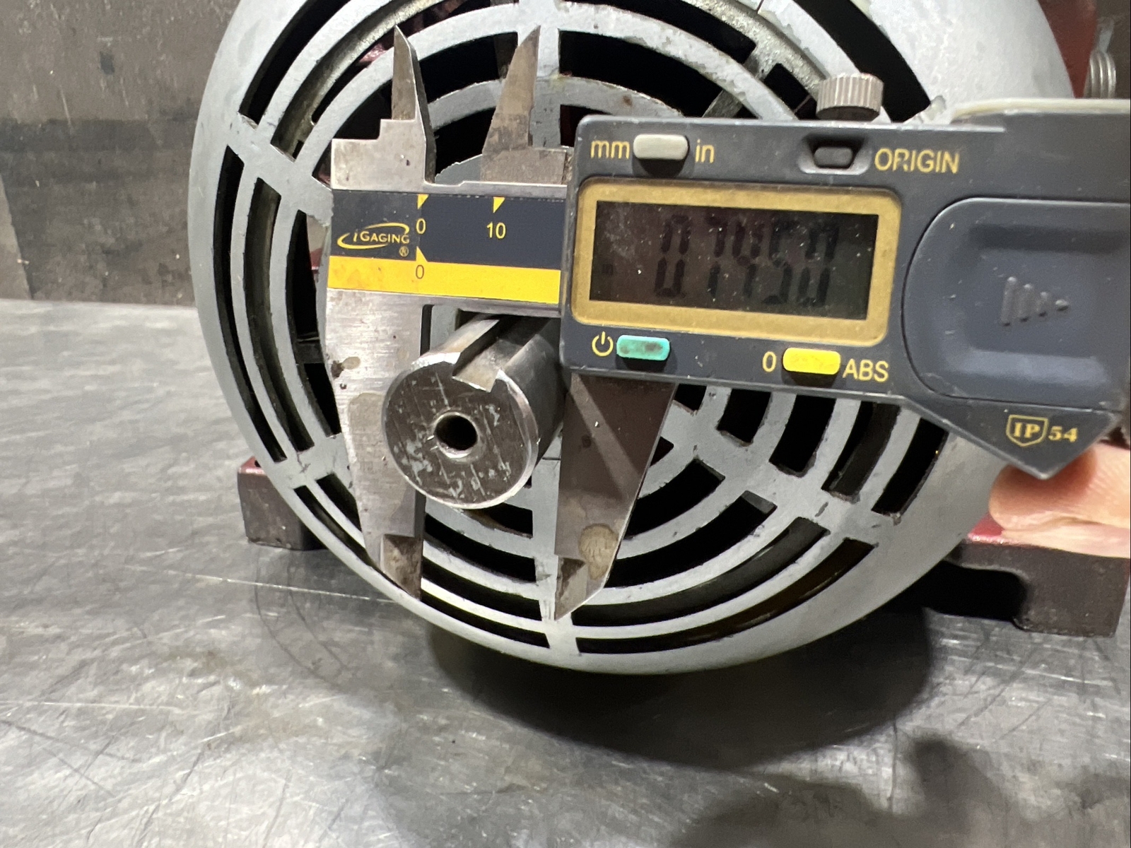 Gast 2565V2A Vacuum Pump Used Surplus. Item ID 2 eBay