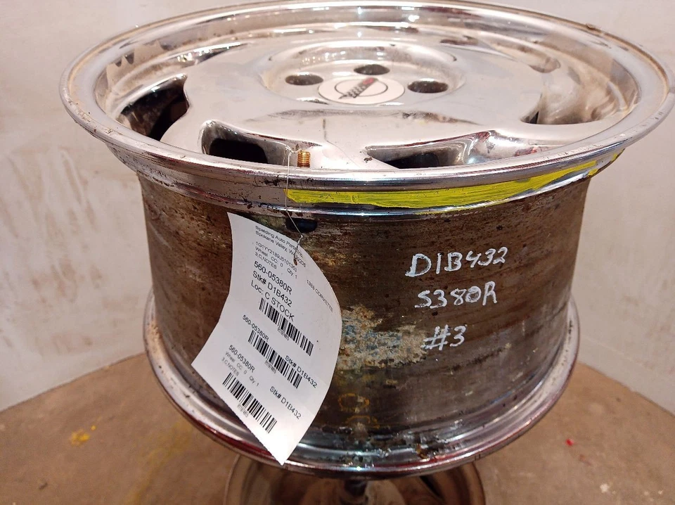 *PITS/RASH*17x9.5 Aluminum Wheel Rim (Right-Side) From 1988 CORVETTE 11974815 - Image 2 of 4