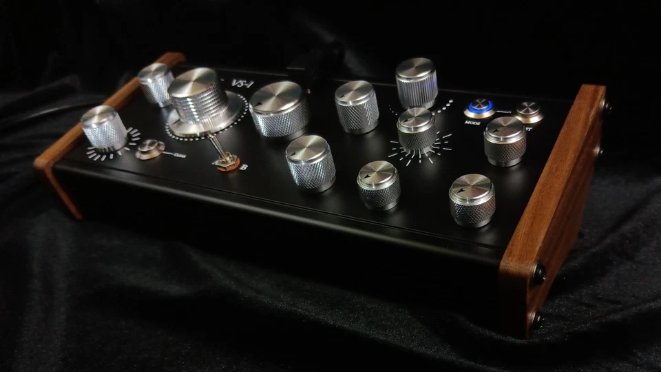 Tempest MidiGear VS-1 Boutique MIDI Controller Hand-Built By Daniel Tempest - Image 4 of 4