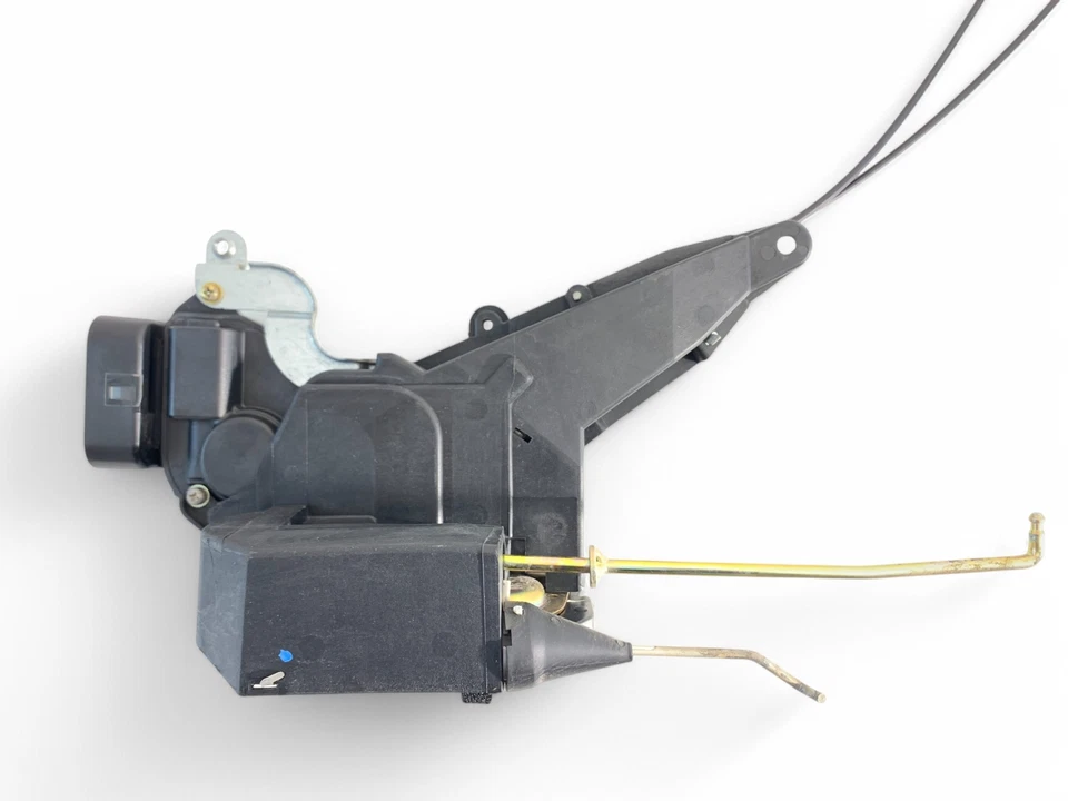 Lexus IS300 2003 actuador de bloqueo de pestillo de puerta delantero izquierdo lado del conductor OEM 126 #A43 Foto 3 de 4