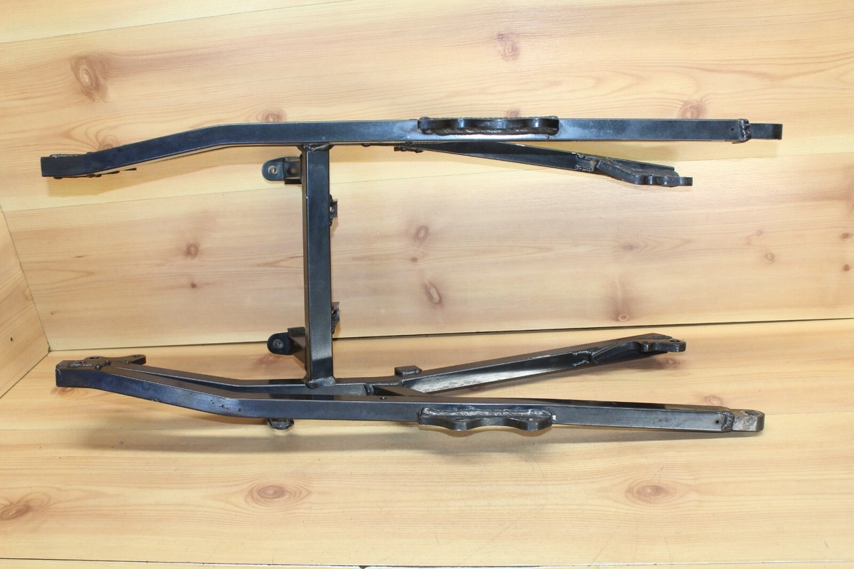 にゃん❔24CM 1999-03 Kawasaki ZX750 ZX 750 Ninja ZX-7R Rear Subframe Sub Frame