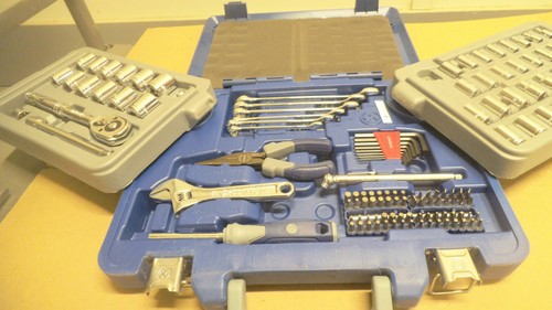 Kobalt 131 pc mechanics tool set, 1/4 + 3/8 drive + misc tools and storage case - Picture 2 of 12
