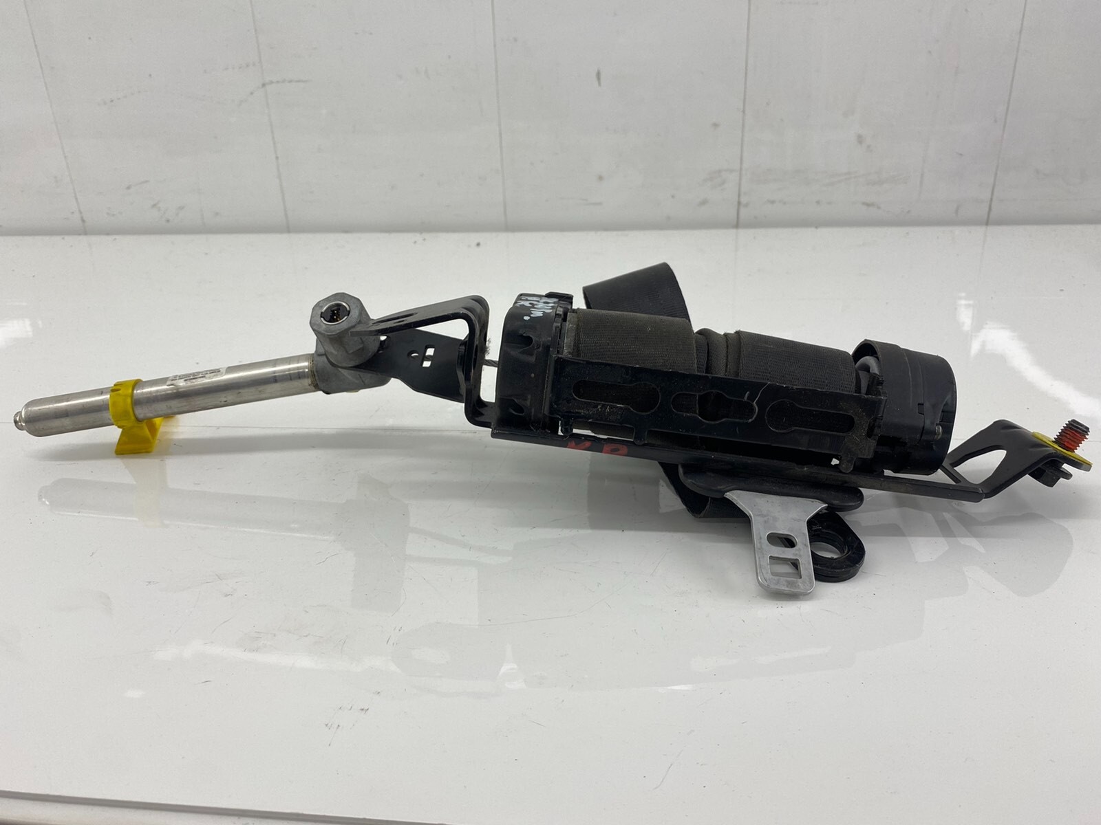 Volvo S60 Front Left Passenger Side Seat Belt 30661907 for sale 