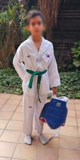 KIMONO TAEKWONDO  140cm PROGUARD + plastron IKARA  très bon état