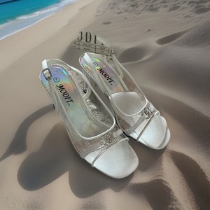 New Size 7 Women  2.5” Inch Heels  Dress Wedding  By Modit  Open Toe Clear Heels