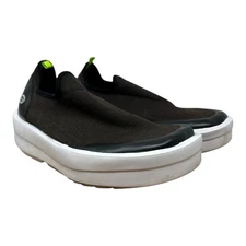 OOFOS OOmg Low Shoes Womens Size 8 Black Slip-On Recovery Comfort Cushioned