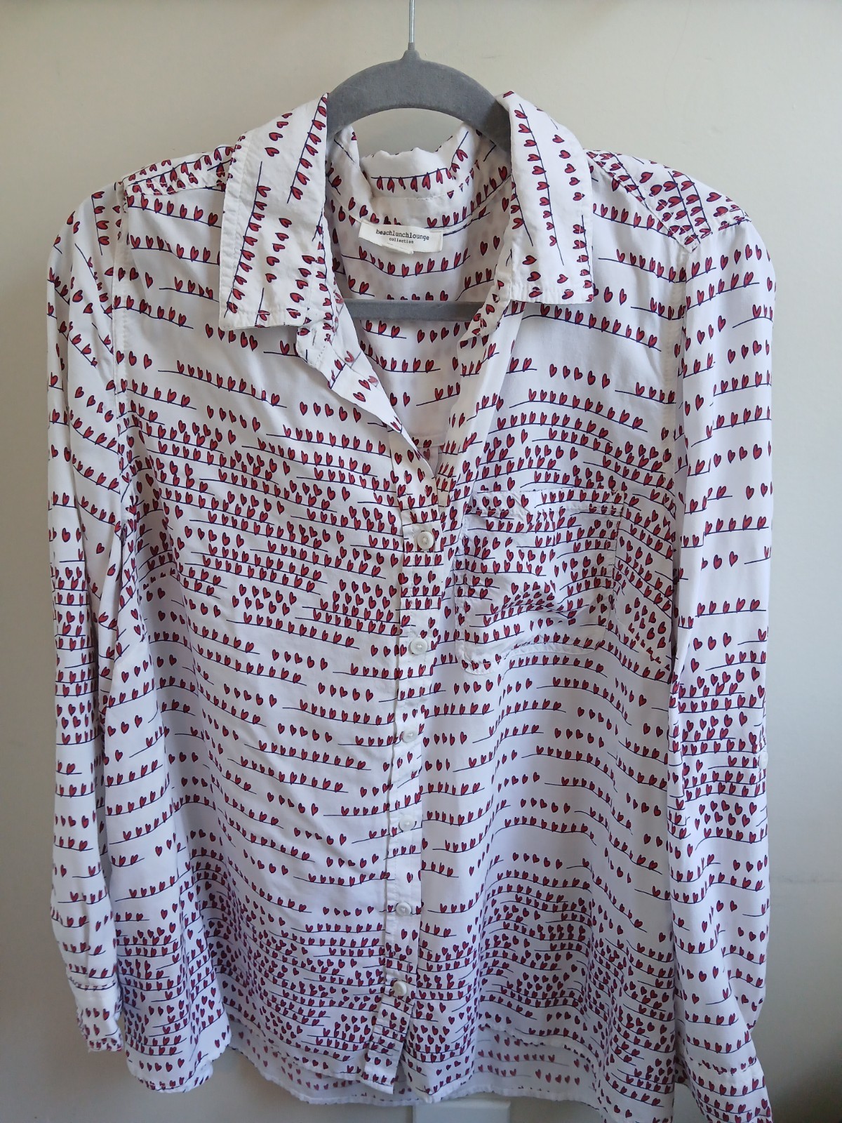 Beach Lunch Lounge Shirt Womens 2X Red White Hearts On a Line Button Down
