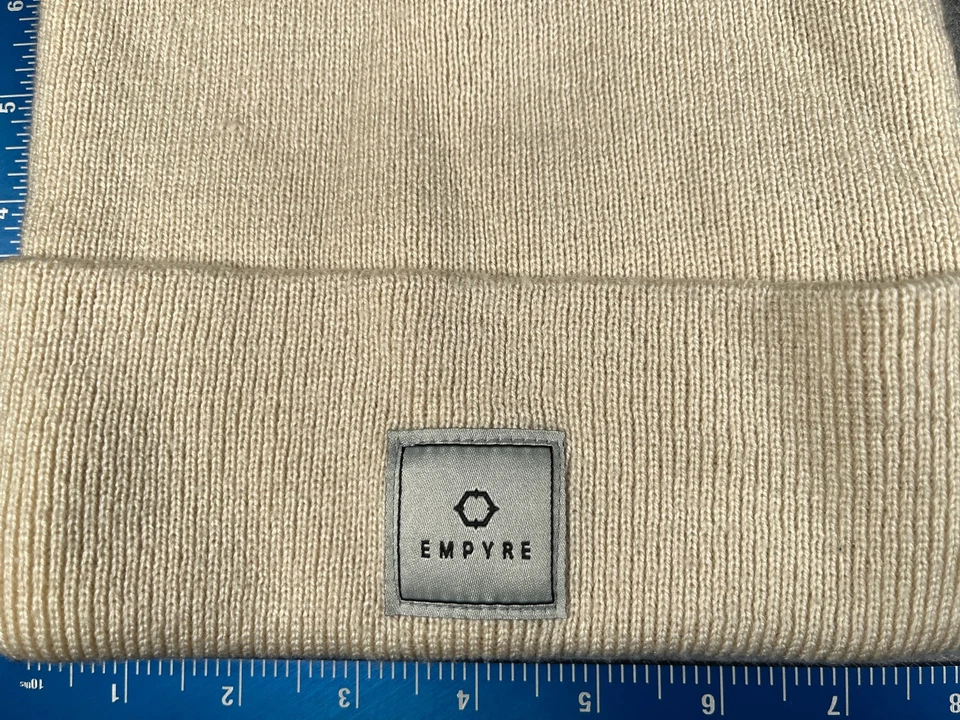 Empyre Gorro Toque Adulto Talla Única Marfil Tejido 100% Acrílico Hecho en Canadá Foto 2 de 4