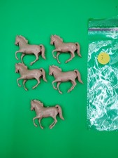 Vintage Lot Of 5 Plastic Playset Figures Tan Colored Galloping Horses