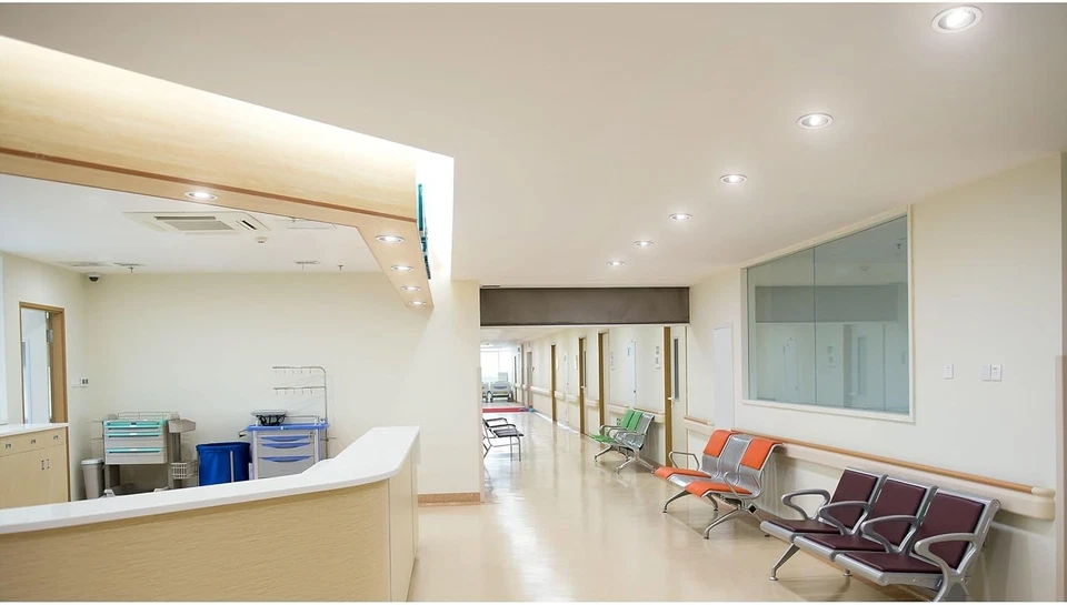 Ledvance Pack of 5 MR16 Dimmable 4.9-35W 2700k 36D 350lm WarmWhite 90 CRI - Image 4 of 4