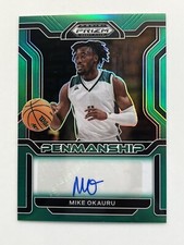 2022 Panini Prizm Draft Picks Green Penmanship Mike Okauru Auto UNC-Wilmington